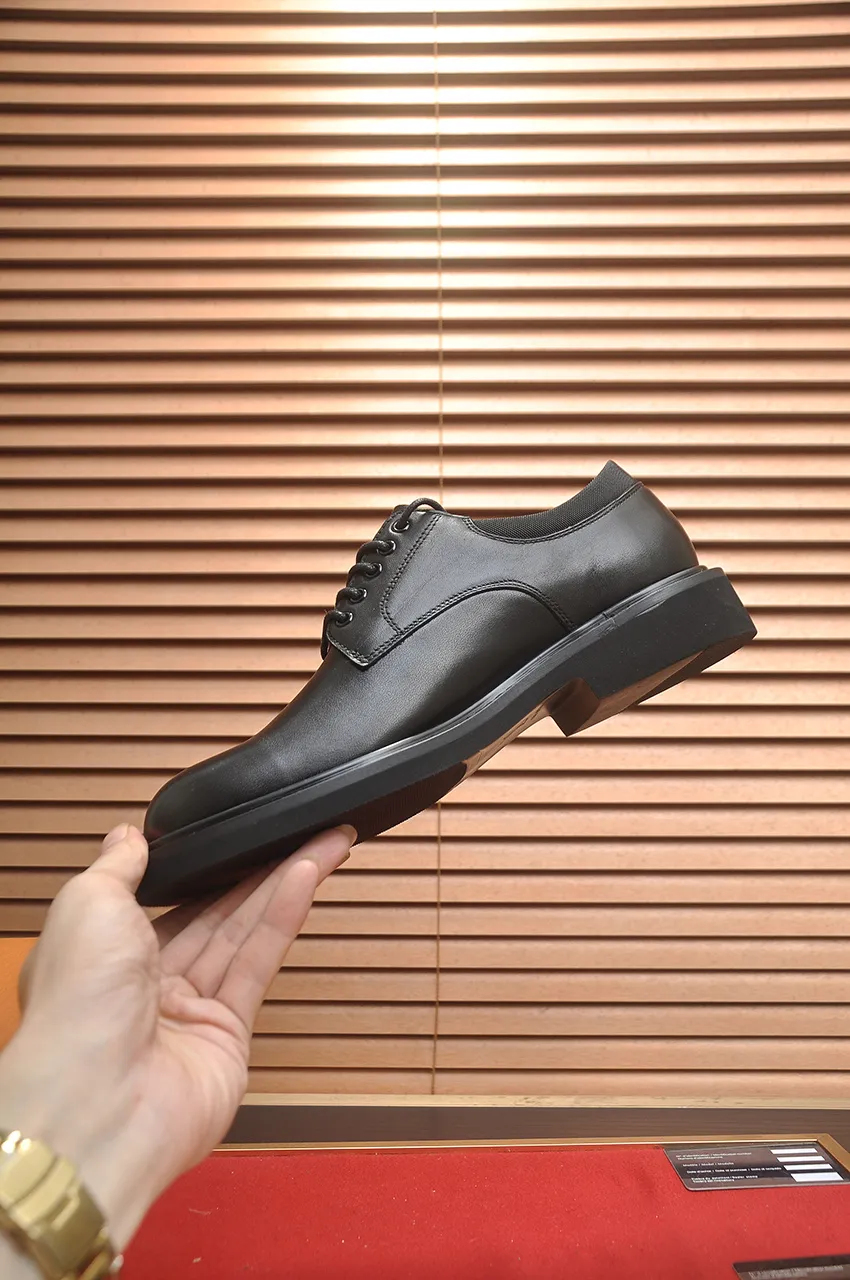 Men's men's shoes💰660💶[LOUIS VUITTON] (original order) new style🍀LV Louis Vuitton * - top version of LV classic leather shoes! Made of imported original single cowhide, original leather side strips and wear-resistant rubber outsole! High quality products! Code number 39-44 (38.45 customized)